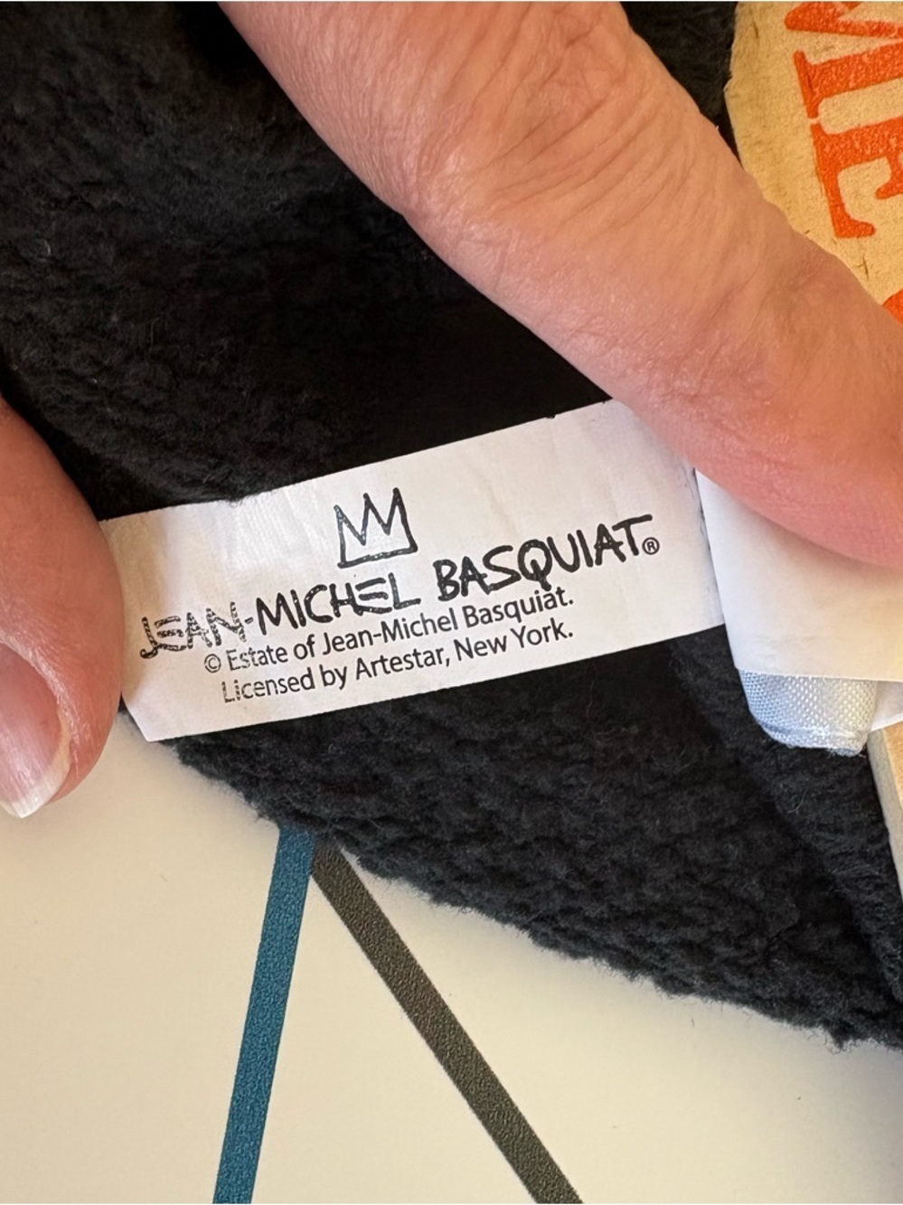 GAP Black Hoodie with White Basquiat Crown Graphic size Medium in EUC streetwear - Picture 7 of 10